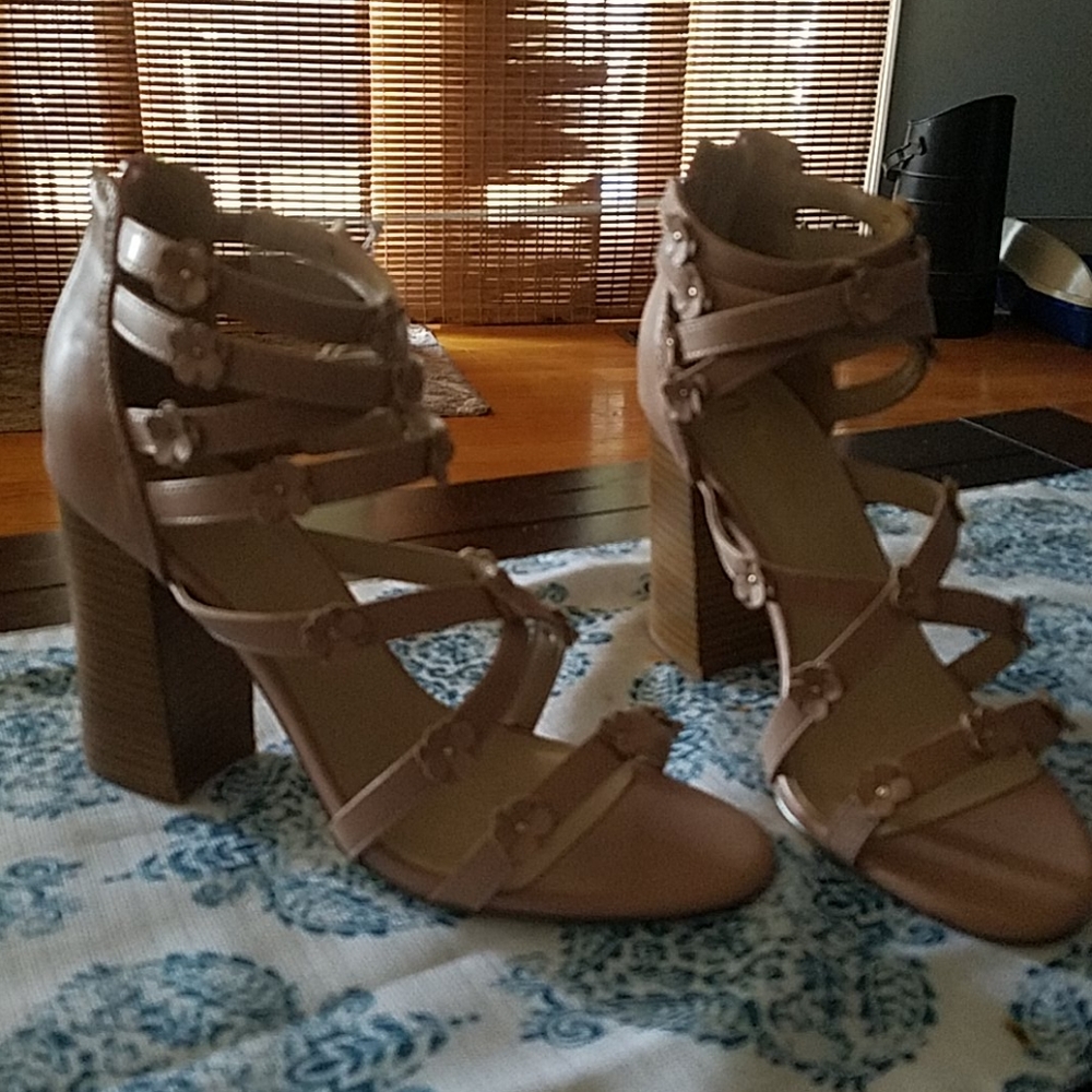 Nicole Miller heels nib